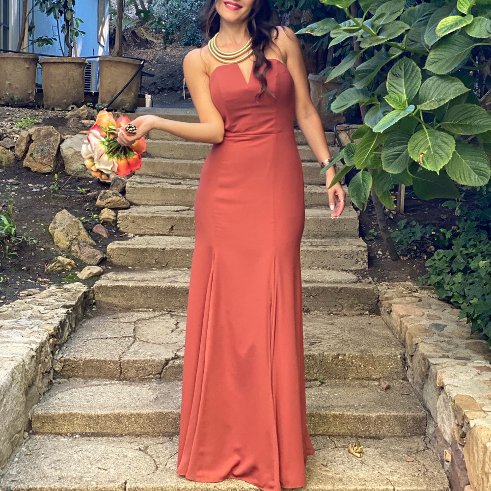 V-Wire Crepe Mermaid Dress